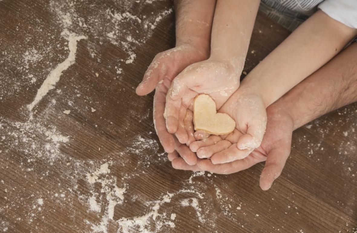 Μπαμπάς σε ρόλο μάγειρα: Διασκεδάζοντας με τα παιδιά