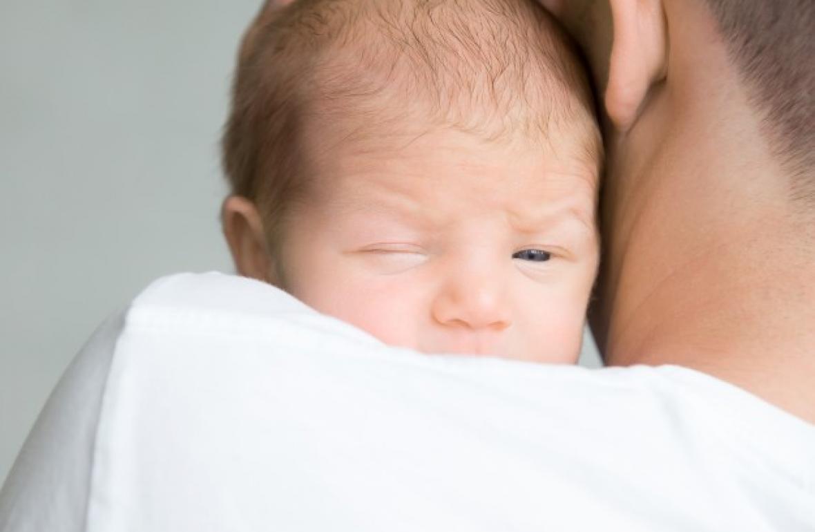 Νέοι γονείς: Tips για όσο το δυνατόν περισσότερο ύπνο