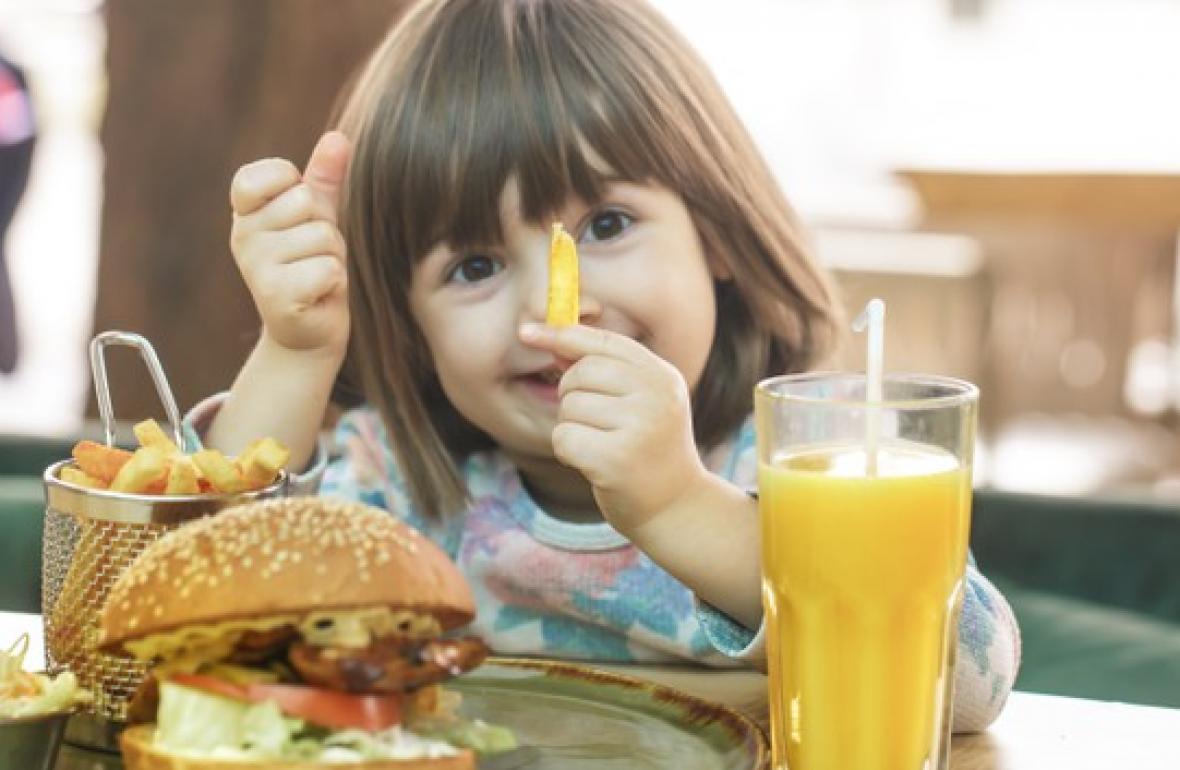 Παιδική διατροφή: Από την θεωρία στην πράξη